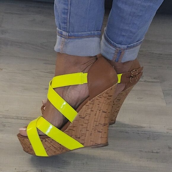 Neon Yellow Green Open Toe Platform Wedges Size 8.5 - Picture 5 of 7